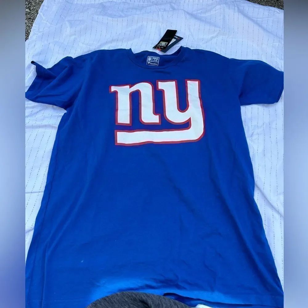 New York Giants Football Tshirt NWT